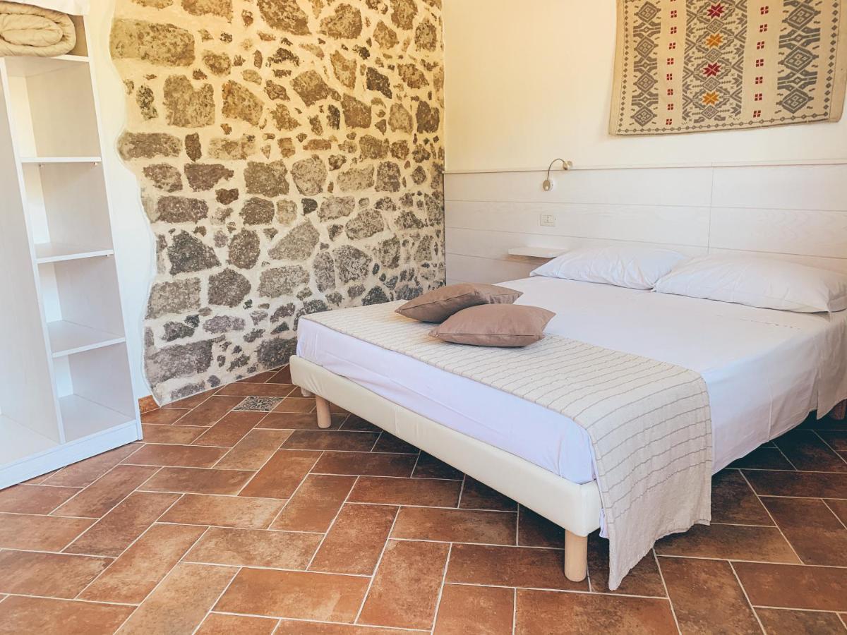 B&B La Roccia Castelsardo Exteriör bild